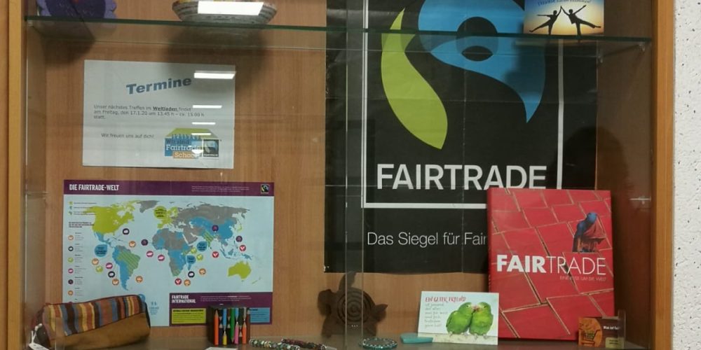 Unsere neue Fairtrade-Vitrine