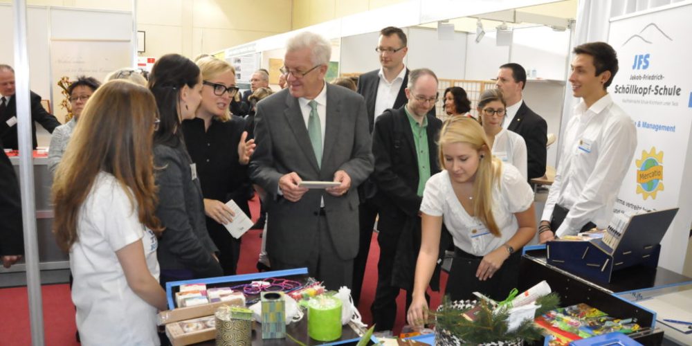 BDS-Messe – Unsere erste Messe als Juniorfirma, mit hohem Besuch vom Ministerpräsidenten Winfried Kretschmann