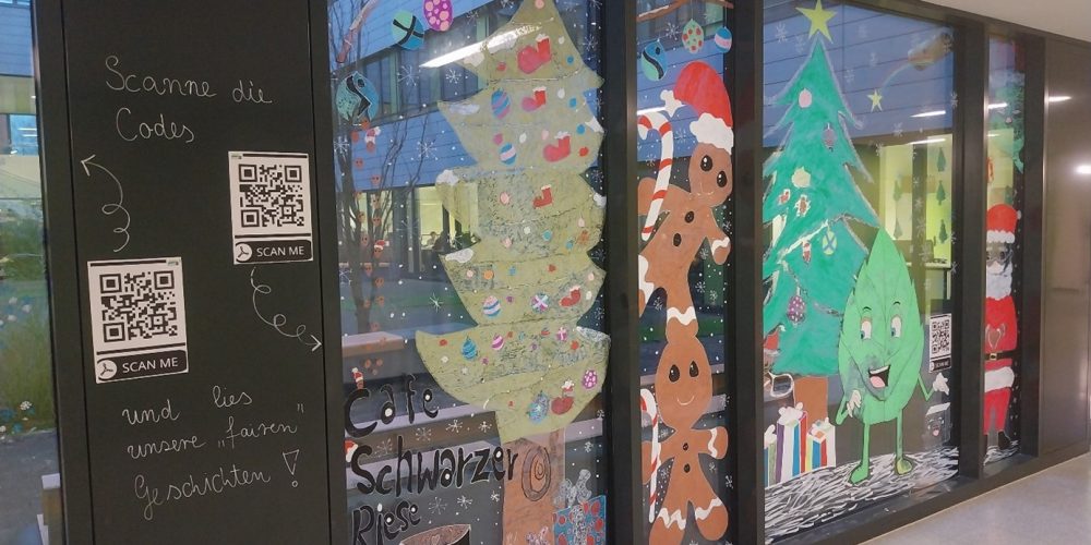 Fairtrade Weihnachtsfenster der Berufsschule 2 Aschaffenburg