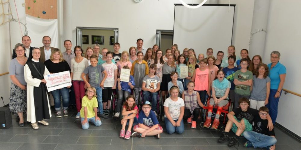 Zwei “Erste Faire Schulklassen” in Straubing