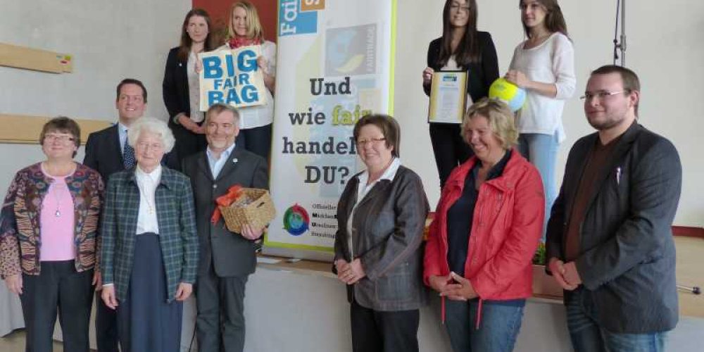 MRU wird erste „Realfairtradeschool“ Bayerns.