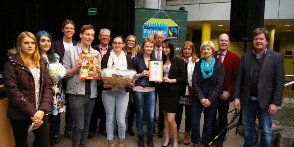 Wir haben es geschafft: Das Gymnasium Jüchen ist Fairtrade-School!