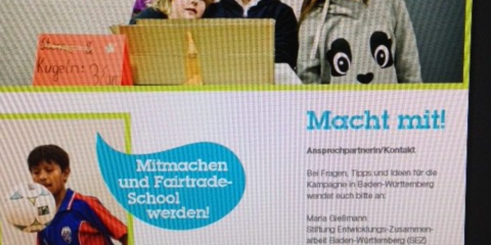 Grundschülerinnen auf Aktionsleitfaden zur Fairtrade-Schools-Kampagne in Baden-Württemberg abgebildet