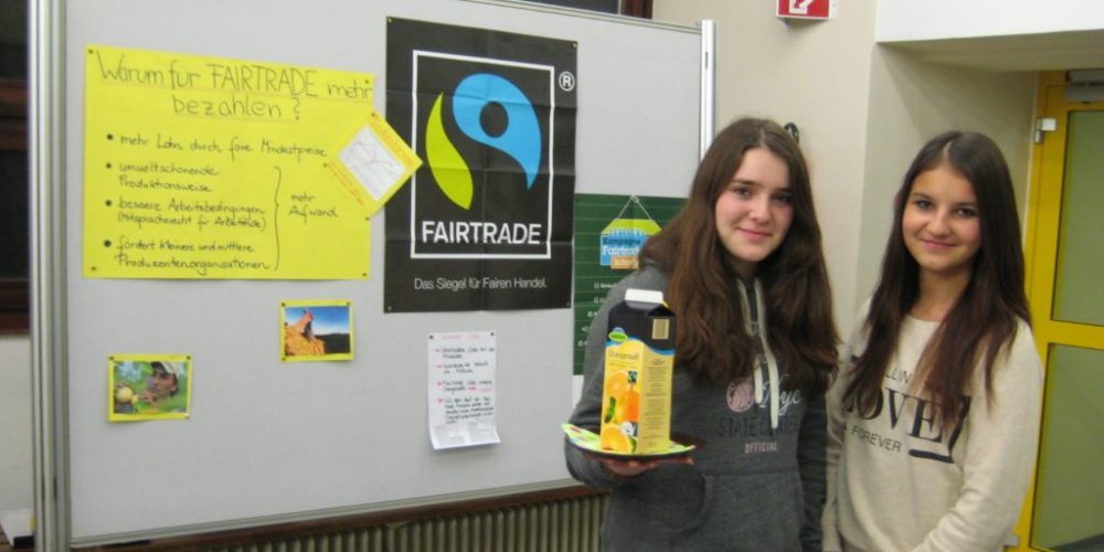 Verkauf von Fairtrade-Orangensaft am Elternabend