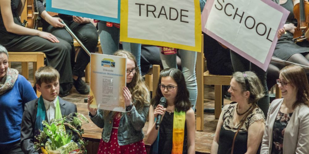 Das Gymnasium Marktoberdorf ist nun Fairtrade School